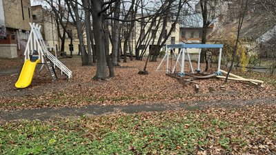 Місце, де планують облаштувати сквер на вулиці Руській