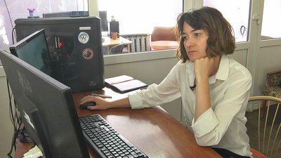 Мистецтво воєнного часу: лучанка створює колажі зі звуків, форм та рухів Мистецтво воєнного часу: лучанка створює колажі зі звуків, форм та рухів