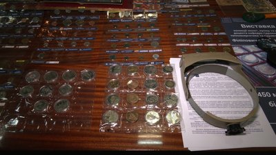 Банкноти, монети й нагороди: у Рівному відкрили виставку грошей 101 країни світу Банкноти, монети й нагороди: у Рівному відкрили виставку грошей 101 країни світу