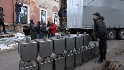 Готувати та грітися. Миколаївські волонтери передадуть буржуйки жителям Херсонщини