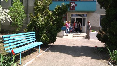 "Страшно за дітей. Виїхали, бо влучило в школу" – переселенка Світлана Басургіна