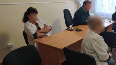 За встановлення групи інвалідності лікарі у Вінниці отримували хабар