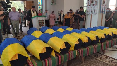 Убиті карателями: на Рівненщині перепоховують останки вояків УПА