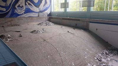 У Миколаєві розпочали ремонт чаші басейну спортивного комплексу "Зоря"