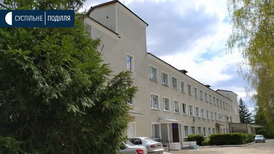 У Чемеровецькій райлікарні готуються до відновлення роботи
