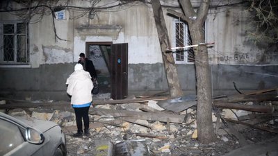 В Одесі пролунали вибухи: є влучання в будинок В Одесі пролунали вибухи: є влучання в будинок