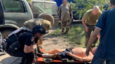 Російські військові обстріляли Костянтинівську громаду на Донеччині — поранені троє людей