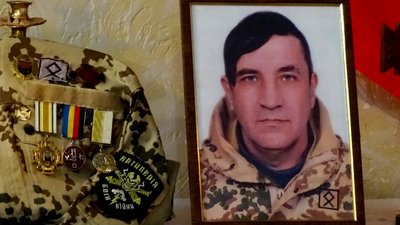 У Тернополі попрощалися з бійцем, УНСОвцем Ігорем Безменовим