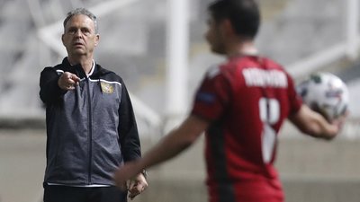 Тренеру Вірменії не переклали запитання про війну в Україні: що сталося та що він сказав після поразки в Лізі націй