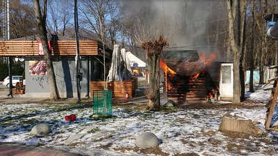 Дерев’яна будівля горіла в Боздоському парку в Ужгороді Дерев’яна будівля горіла в Боздоському парку в Ужгороді