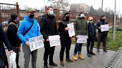 У Запоріжжі відбулося засідання у справі пошкодження агітпалаток У Запоріжжі відбулося засідання у справі пошкодження агітпалаток