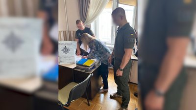 Оформляли як студентів: у Рівному поліція викрила канал переправлення іноземців в Україну