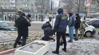 У Житомирі поліція затримала підозрюваного у замаху на вбивство вагітної жінки У Житомирі поліція затримала підозрюваного у замаху на вбивство вагітної жінки
