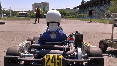 У Полтаві стартував чемпіонат України з картингу