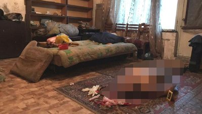 На Рівненщині чоловік зарубав сусіда сокирою. Його спіймали на місці злочину На Рівненщині чоловік зарубав сусіда сокирою. Його спіймали на місці злочину