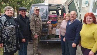 Майже три тисячі окопних свічок для військових зробили представники Поважної ради Дунаєвецької громади Майже три тисячі окопних свічок для військових зробили представники Поважної ради Дунаєвецької громади