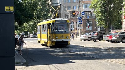 Трамвай під час руху