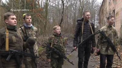 У лісі неподалік Луцька розпочався патріотичний вишкіл для молоді У лісі неподалік Луцька розпочався патріотичний вишкіл для молоді