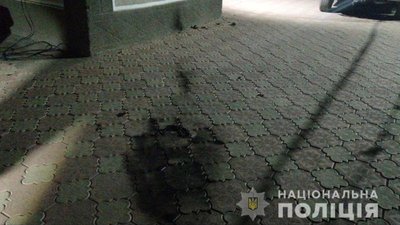 В Одеській області у подвір’я кандидата в голови ОТГ кинули запальну суміш В Одеській області у подвір’я кандидата в голови ОТГ кинули запальну суміш