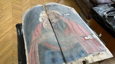 Реставрують ікону XVIII століття, яку волинська громада передала в музей