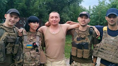 "Бійці попросили мене не кидати їх" – житомирська волонтерка Юлія Толмачова "Бійці попросили мене не кидати їх" – житомирська волонтерка Юлія Толмачова