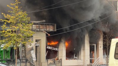 Двоє школярок загинули у центрі Чернігові внаслідок атаки Росії «Бандероллю»