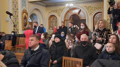 У Франківську стартував XII Міжнародний фестиваль "Коляда на Майзлях" У Франківську стартував XII Міжнародний фестиваль "Коляда на Майзлях"