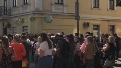 Червона зона. Жителі Коломиї протестують проти карантинних обмежень Червона зона. Жителі Коломиї протестують проти карантинних обмежень