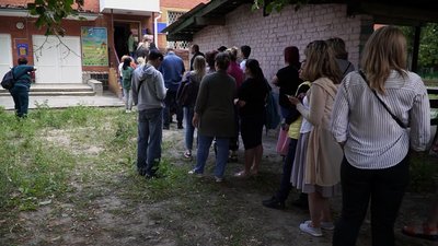Черги на 2025 рік: чому у Чернігові проблеми з отриманням статусу дитини, постраждалої внаслідок воєнних дій Черги на 2025 рік: чому у Чернігові проблеми з отриманням статусу дитини, постраждалої внаслідок воєнних дій
