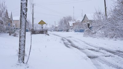 "Вдома і стіни лікують": чому не виїжджають люди з прикордоння Хотінської громади