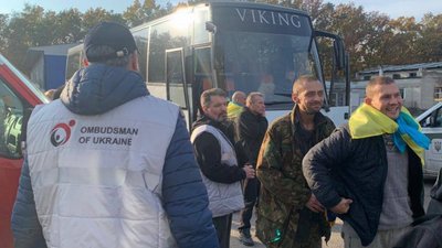 Новий обмін полоненими — з російського полону звільнили 52 українці Новий обмін полоненими — з російського полону звільнили 52 українці