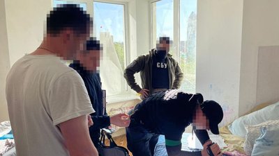 Співпрацювали з армією РФ під час окупації Бучанського району — СБУ затримала колаборантів