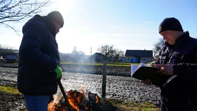 На Львівщині за вихідні піймали п’ятьох паліїв сухої трави На Львівщині за вихідні піймали п’ятьох паліїв сухої трави