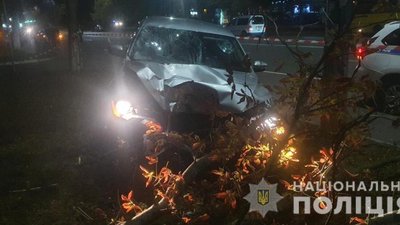Під Києвом нетверезий поліцейський збив жінок на переході. Йому готують підозру