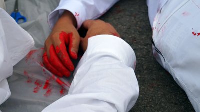 У центрі Дніпра провели перформанс на підтримку Білорусі – фоторепортаж У центрі Дніпра провели перформанс на підтримку Білорусі – фоторепортаж