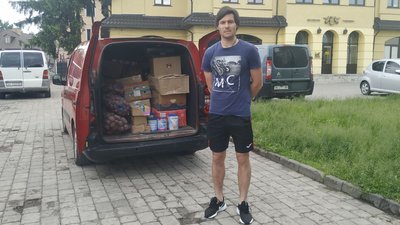 У луцькій кав’ярні, де працюють офіціанти з синдромом Дауна, працює волонтерський центр У луцькій кав’ярні, де працюють офіціанти з синдромом Дауна, працює волонтерський центр