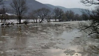 Дністер, льодостав