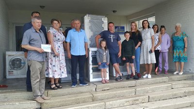 У громаді на Волині переселенці отримали допомогу від благодійників з Німеччини