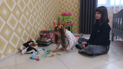 "Мрію, щоб донька навчилася читати": історія луцької сім'ї, яка виховує дитину з синдромом Дауна "Мрію, щоб донька навчилася читати": історія луцької сім'ї, яка виховує дитину з синдромом Дауна