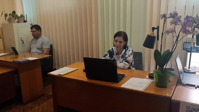 У Білокураківському хабі безкоштовно стрижуть переселенців У Білокураківському хабі безкоштовно стрижуть переселенців
