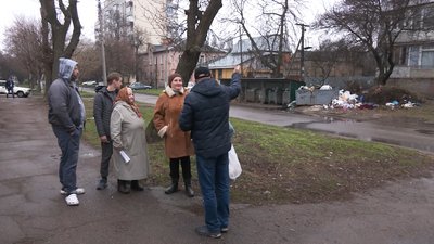 "Будуть лізти пацюки і миші": черкащани скаржаться на сусідство зі смітником