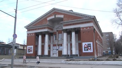«10 хвилин сподівання» — у Дніпрі відбудеться показ вистави за п'єсою Вадима Коростильова «10 хвилин сподівання» — у Дніпрі відбудеться показ вистави за п'єсою Вадима Коростильова