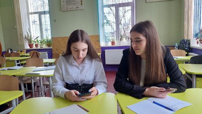 Вікторія Кавчак та Вікторія Батько Вікторія Кавчак та Вікторія Батько
