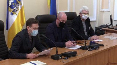 Медики та поліцейські в Тернополі почали складати списки людей, які повертаються з-за кордону