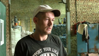 Потужність – до 200 тонн: як на Волині працює релоковане підприємство з переробки пляшок