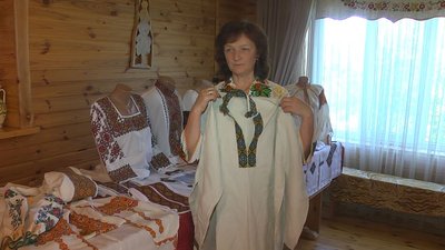 "Вишивати потрібно в чистими руками та думками": – рукодільниця з Волині вишила понад 400 сорочок "Вишивати потрібно в чистими руками та думками": – рукодільниця з Волині вишила понад 400 сорочок