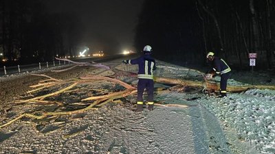 131 населений пункт без світла та обмеження руху транспорту: наслідки негоди на Черкащині 131 населений пункт без світла та обмеження руху транспорту: наслідки негоди на Черкащині