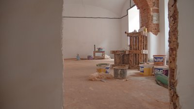 У Чернівцях підрядник не встиг завершити ремонт молодіжного центру У Чернівцях підрядник не встиг завершити ремонт молодіжного центру