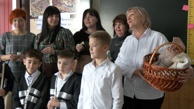 На Черкащині учні гімназії на уроці вивчають три дисципліни одночасно На Черкащині учні гімназії на уроці вивчають три дисципліни одночасно
