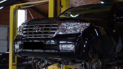 Одеський волонтер купив два позашляховики і три мотоцикли для ЗСУ Одеський волонтер купив два позашляховики і три мотоцикли для ЗСУ